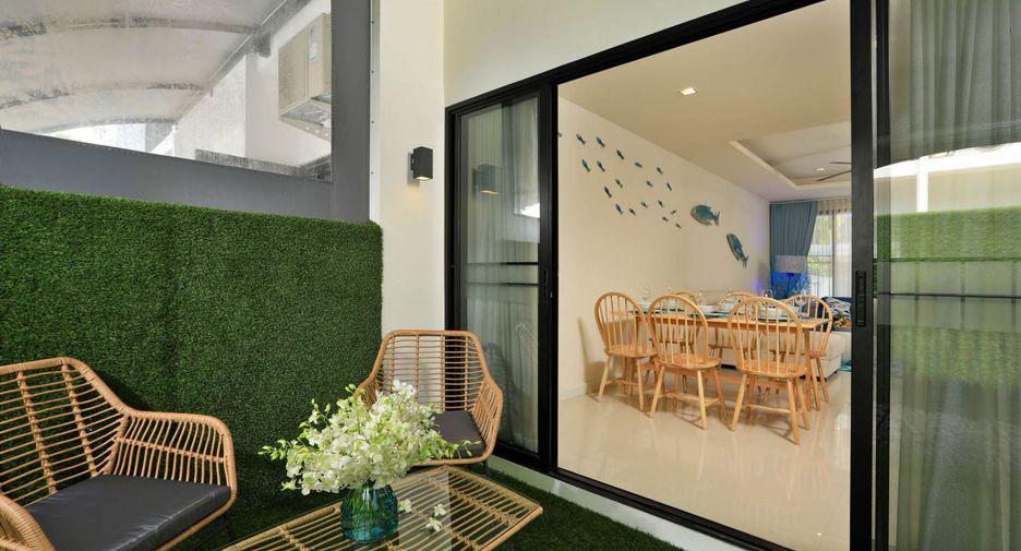 For sale 3 bed townhouse in Thalang, Phuket