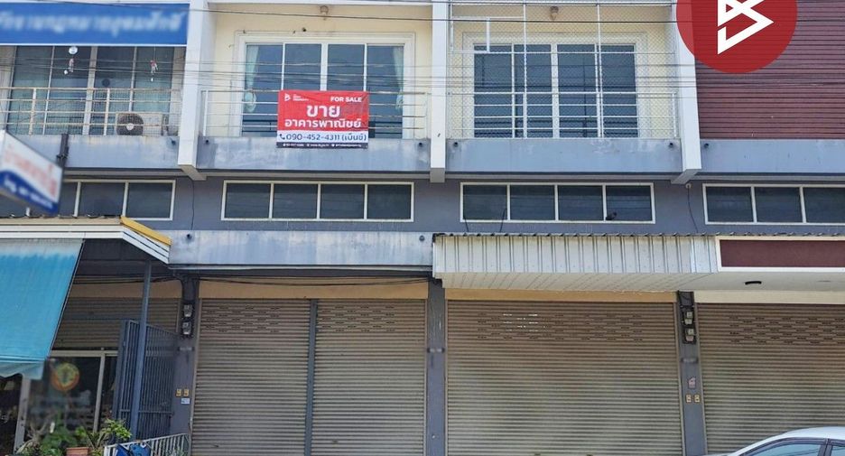 For sale 1 bed retail Space in Mueang Nakhon Sawan, Nakhon Sawan