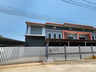 For rent warehouse in Lam Luk Ka, Pathum Thani