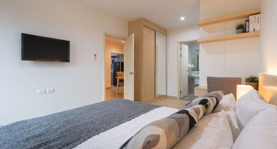 For rent 2 ベッドルーム condo in Huai Khwang, Bangkok