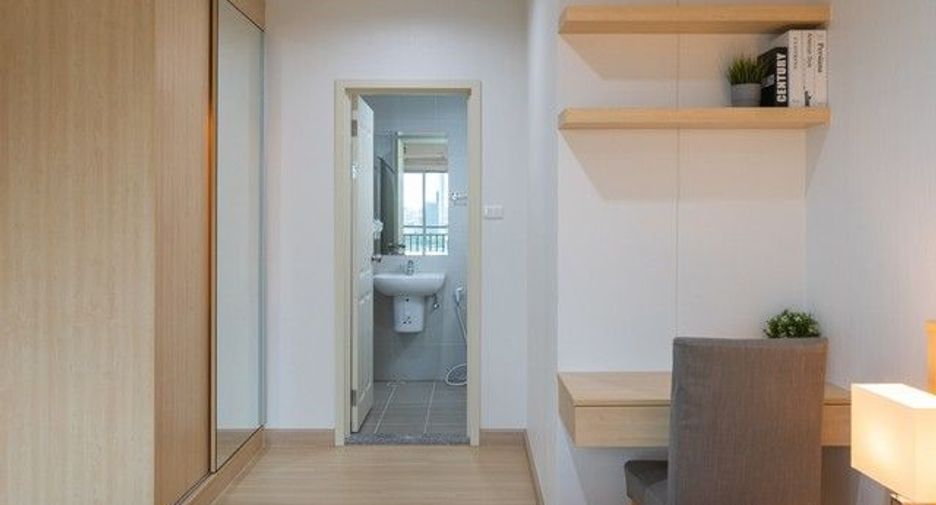 For rent 2 ベッドルーム condo in Huai Khwang, Bangkok