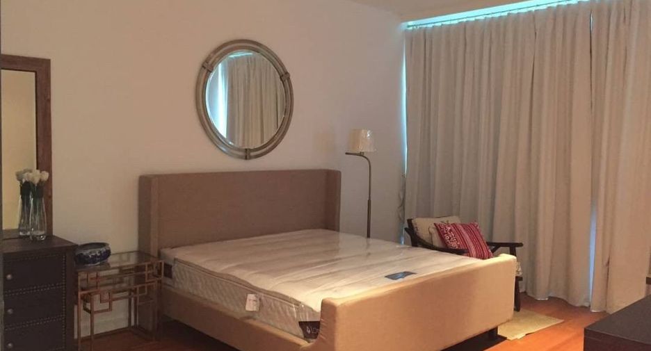 Condo en alquiler de 2 habitaciones en Pathum Wan, Bangkok