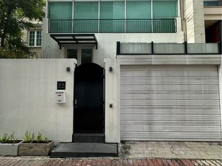 出售 3 卧室 联排别墅 在 Pathum Wan, 曼谷
