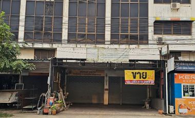 À vendre local commercial à Sai Mai, Bangkok