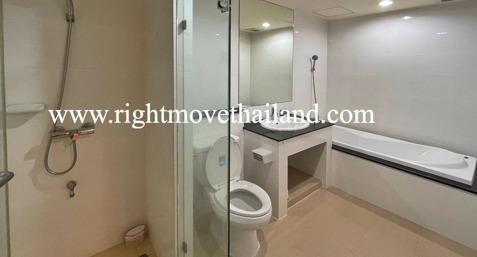 For sale 1 bed condo in Watthana, Bangkok