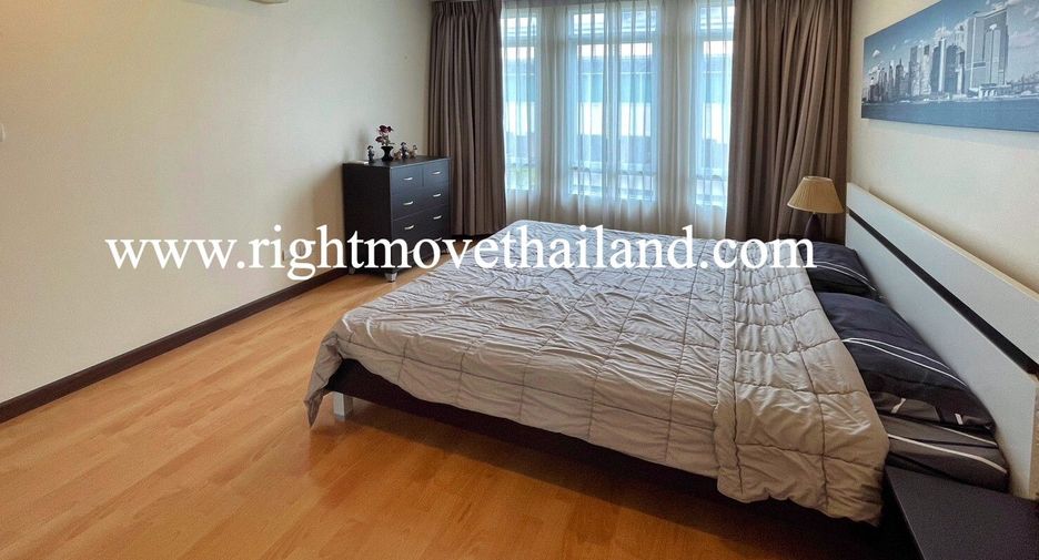 For sale 1 bed condo in Watthana, Bangkok