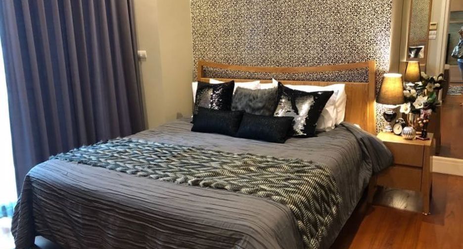 Condo en alquiler de 2 habitaciones en Khlong Toei, Bangkok