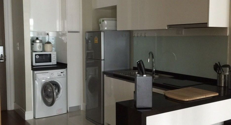 Condo en alquiler de 2 habitaciones en Khlong Toei, Bangkok