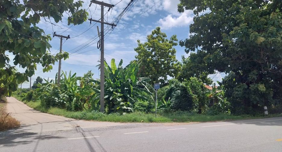 For sale land in Banphot Phisai, Nakhon Sawan