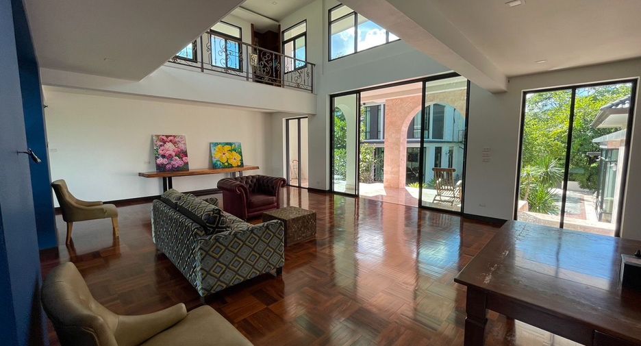 For sale 5 Beds villa in Mae Rim, Chiang Mai