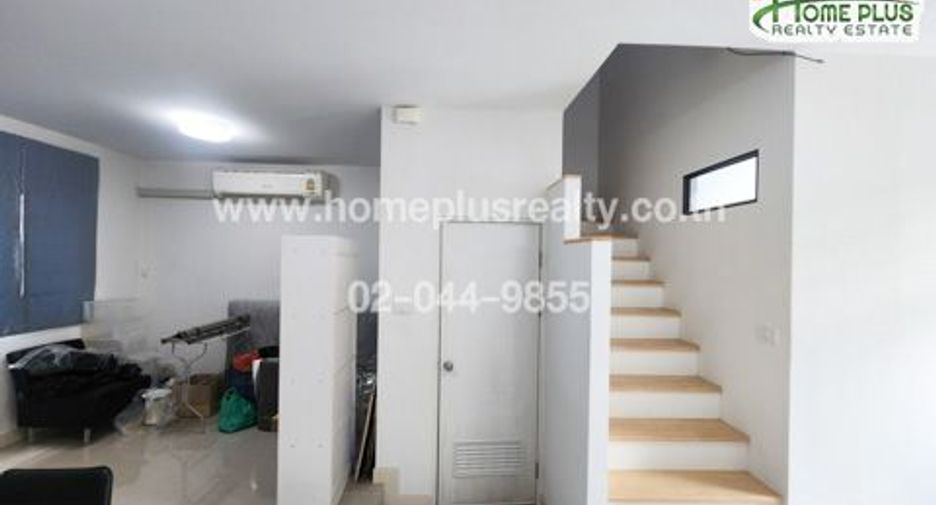 For sale 3 bedrooms townhouse in Thung Khru, Bangkok