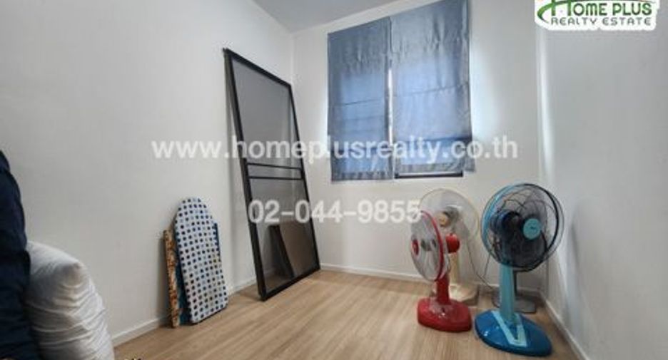 For sale 3 bedrooms townhouse in Thung Khru, Bangkok
