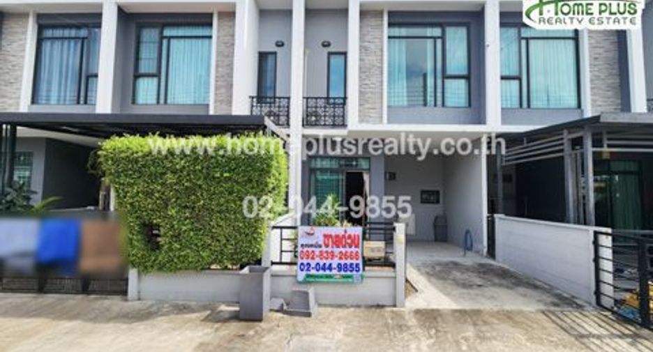 For sale 3 bedrooms townhouse in Thung Khru, Bangkok