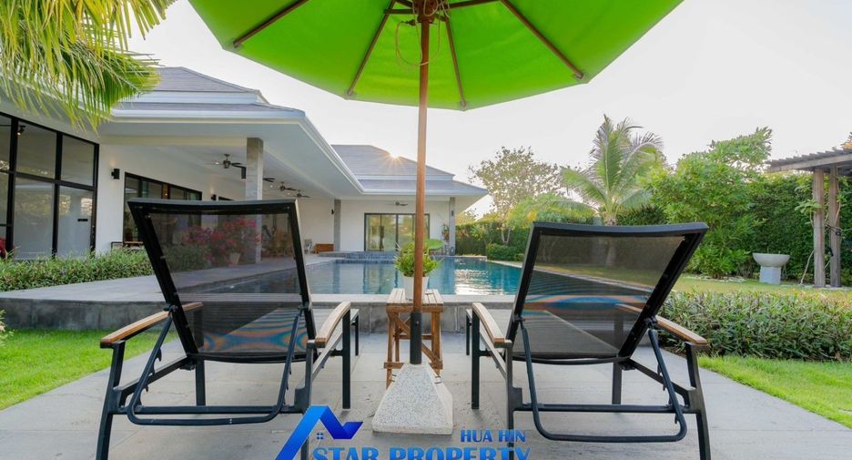 For sale 4 bedrooms house in Cha Am, Phetchaburi