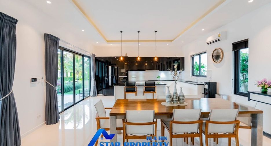 For sale 4 bedrooms house in Cha Am, Phetchaburi