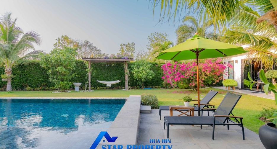 For sale 4 bedrooms house in Cha Am, Phetchaburi