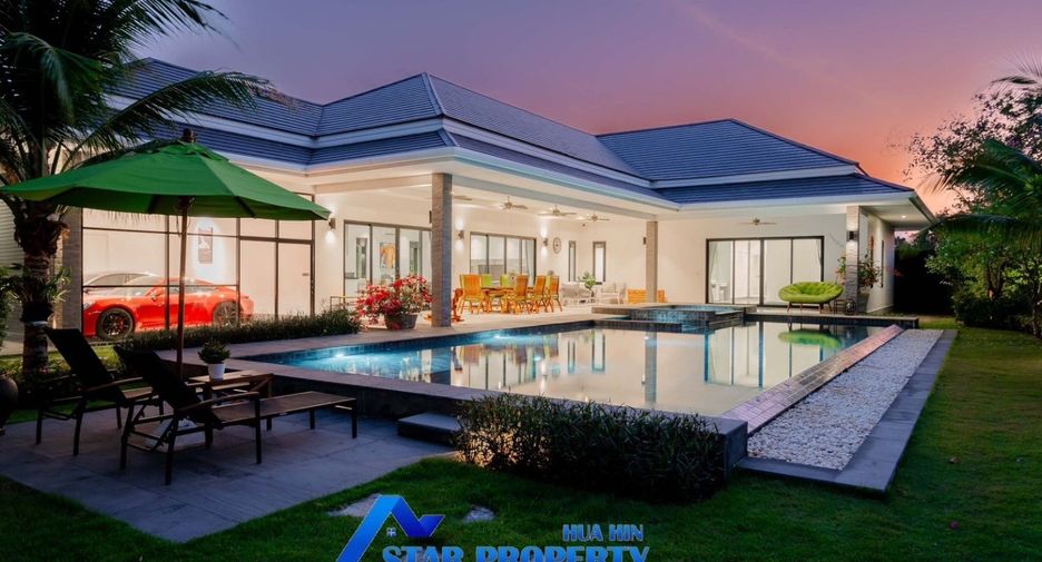 For sale 4 bedrooms house in Cha Am, Phetchaburi
