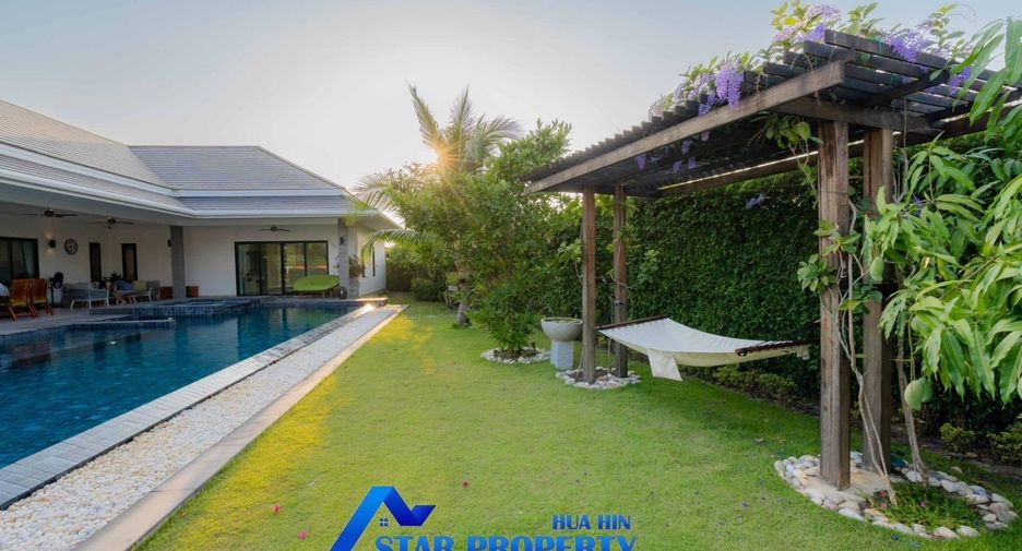 For sale 4 bedrooms house in Cha Am, Phetchaburi