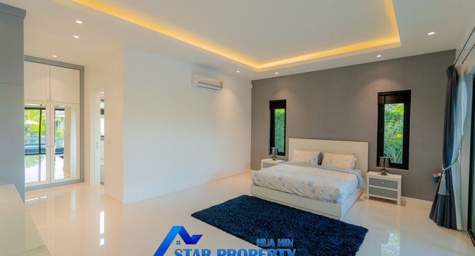 For sale 4 bedrooms house in Cha Am, Phetchaburi