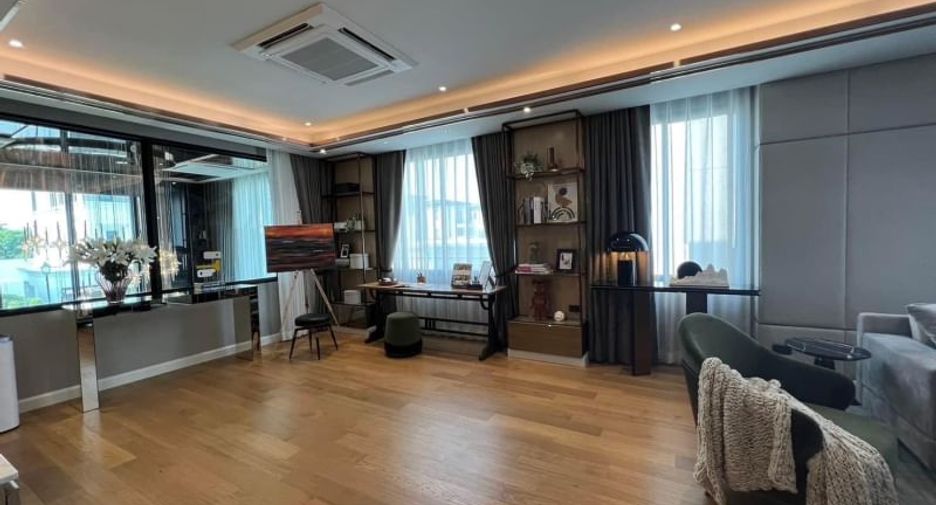 Casa en venta de 5 habitaciones en Saphan Sung, Bangkok