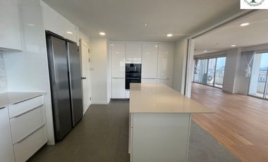 For rent and for sale 2 bedrooms condo in Sathon, Bangkok
