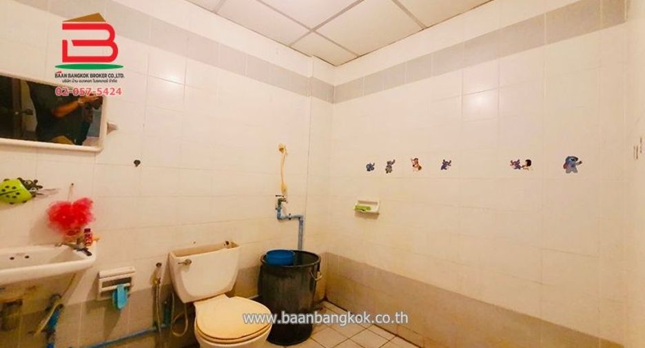 For sale 4 bedrooms townhouse in Bang Bua Thong, Nonthaburi