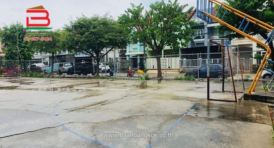 For sale 4 bedrooms townhouse in Bang Bua Thong, Nonthaburi