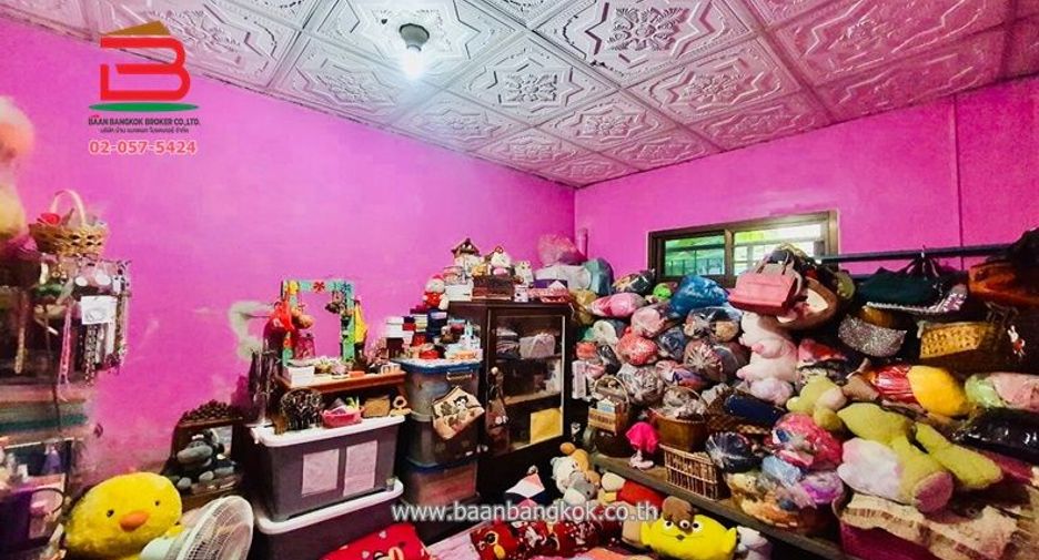For sale 4 bedrooms townhouse in Bang Bua Thong, Nonthaburi