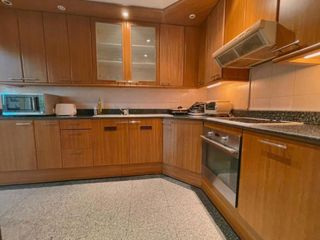 For rent 4 bedrooms condo in Pathum Wan, Bangkok