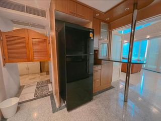 For rent 4 bedrooms condo in Pathum Wan, Bangkok