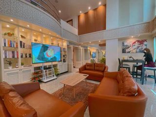 For rent 4 bedrooms condo in Pathum Wan, Bangkok