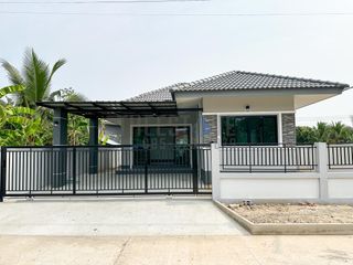 For sale 2 bedrooms house in Saraphi, Chiang Mai