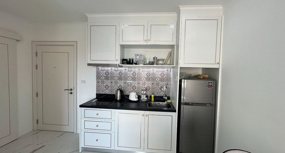 Condo en alquiler de 1 habitaciones en Bang Lamung, Chonburi
