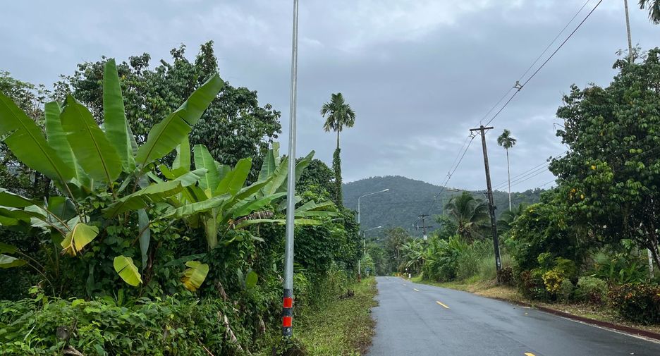 Terreno en venta en Thai Mueang, Phang Nga