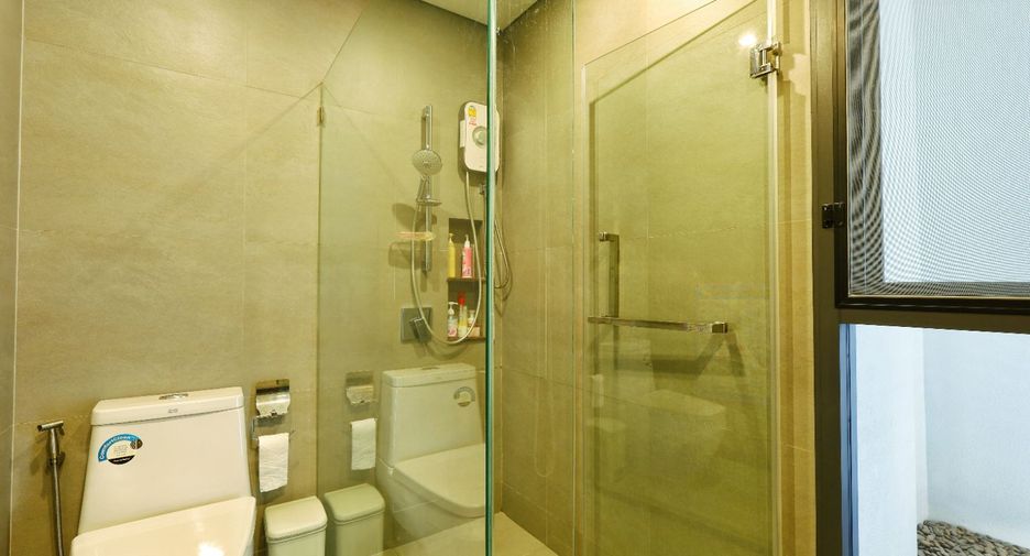 For sale 4 bedrooms house in Yan Nawa, Bangkok