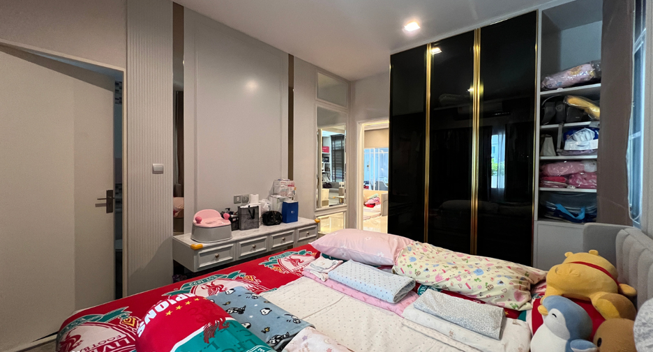 For sale 5 ベッドルーム house in Bang Bon, Bangkok