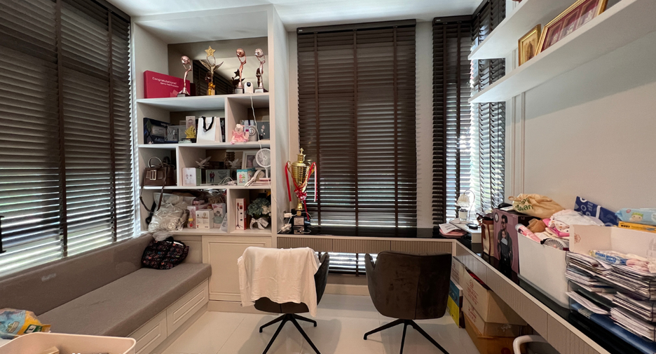 For sale 5 ベッドルーム house in Bang Bon, Bangkok