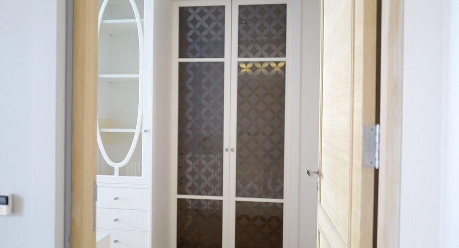 For rent and for sale 3 bedrooms condo in Khlong Toei, Bangkok