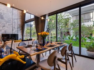 For sale 3 Beds house in Huai Khwang, Bangkok