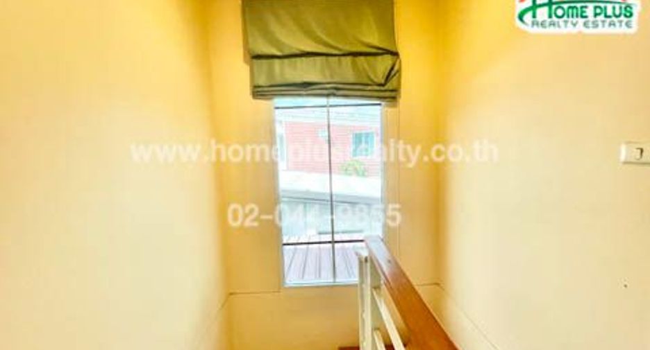 For sale 3 bedrooms townhouse in Min Buri, Bangkok