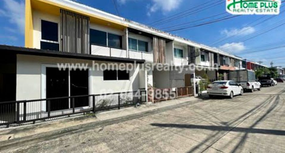 For sale 3 bedrooms townhouse in Min Buri, Bangkok