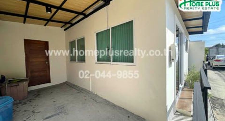 For sale 3 bedrooms townhouse in Min Buri, Bangkok