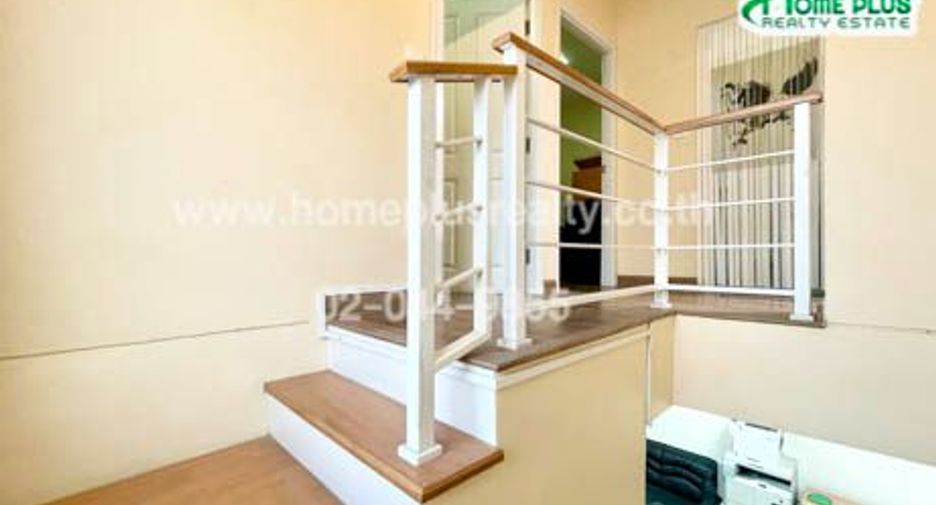 For sale 3 bedrooms townhouse in Min Buri, Bangkok