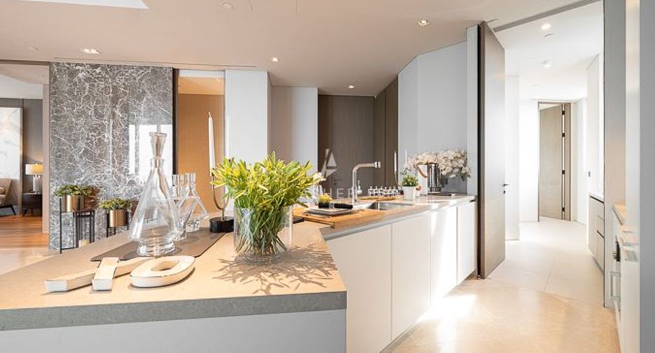 For sale 2 bed condo in Khlong San, Bangkok