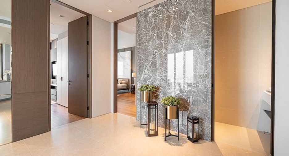 For sale 2 bed condo in Khlong San, Bangkok