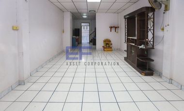 Reihenhaus zur Miete und zum Kauf mit 2 Zimmer in Huai Khwang, Bangkok