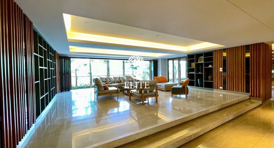 For rent 3 ベッドルーム condo in Pathum Wan, Bangkok