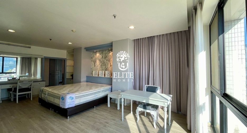 For rent 3 ベッドルーム condo in Pathum Wan, Bangkok