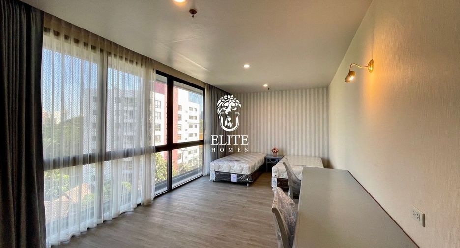 For rent 3 ベッドルーム condo in Pathum Wan, Bangkok