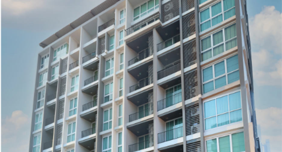 For sale 2 bedrooms condo in Watthana, Bangkok